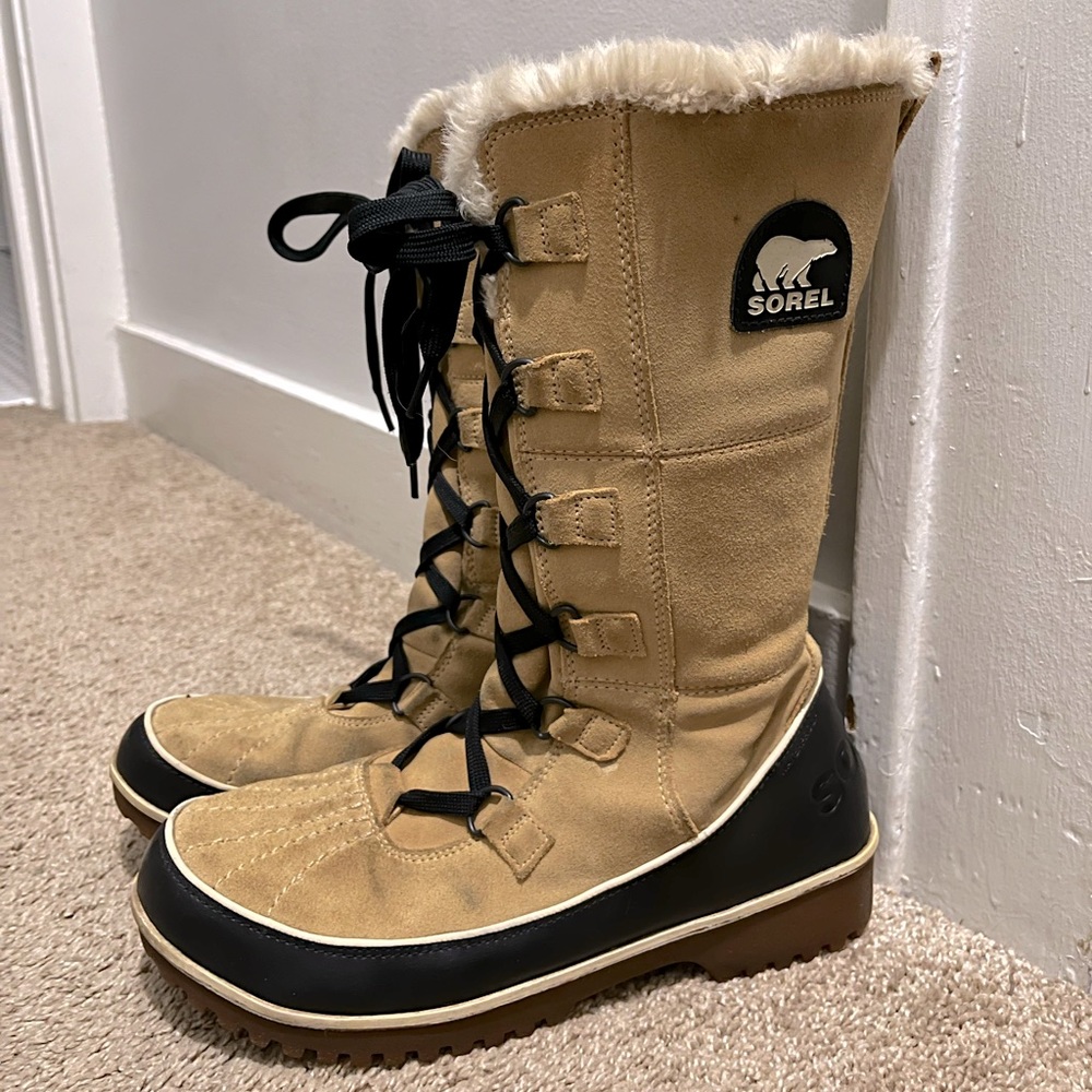 Sorel Womens Boots Size 10